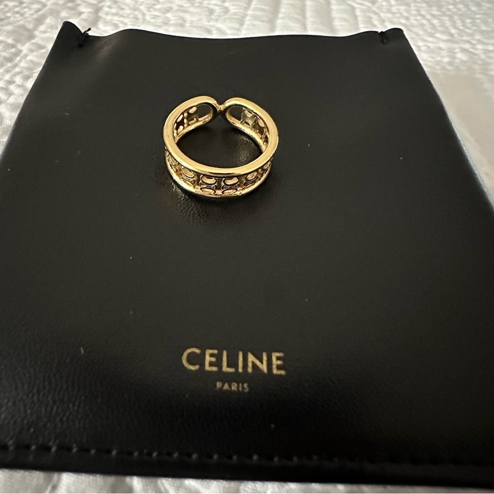 Celine Triomphe Ring - Picture 5 of 13